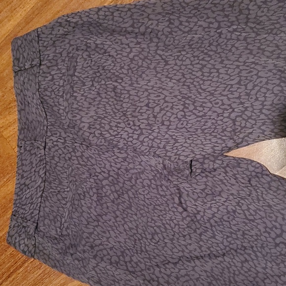 Banana Republic Jackson Fit Women's Printed Gray Pants - Size 4 - Picture 4 of 8